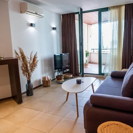 Marina Apartment