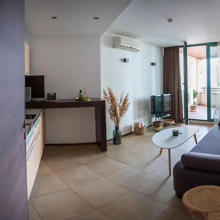 Marina Apartment